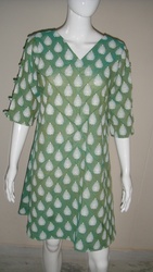 i am selling kurtis for rs.200 only