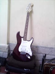 ELETRIC GUITAR FENDER STRATOCASTER MEXICAN