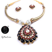 Hasli Set Black with Semi precious stone from TajPearl.com