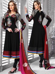 Saree & Salwar Kameez Showroom in Rajkot