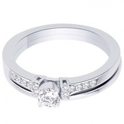 Purchase for diamond rings online at Jewelsouk