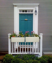 The Unique Features of Flower Pots for Balcony Railings