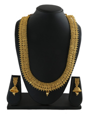 Buy Latest Long Necklace Designs at best price 