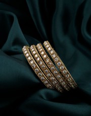 Buy Latest Bangles Set Designs Online at Best Price.