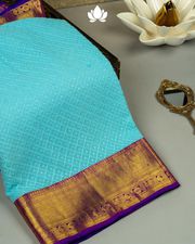 Traditional Handloom Kanchi Saree at Brand Mandir