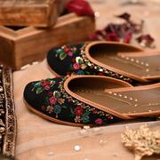 Shop Authentic Indian Juttis Online